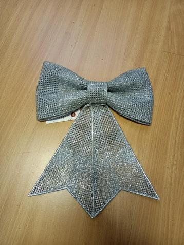 kerst - zilverkleurige glitter strik - nieuw beschikbaar voor biedingen