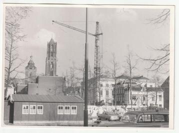 Utrecht werkzaamheden kraan met Dom grote oude foto beschikbaar voor biedingen