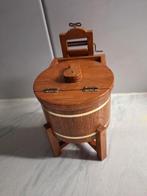Mini houten wasmachine 16 cm hoog, 12 cm diep bovenkant., Verzamelen, Overige Verzamelen, Ophalen of Verzenden, Zo goed als nieuw