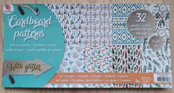 Cardboard Patterns van Deco Time - €5 inclusief verzenden beschikbaar voor biedingen