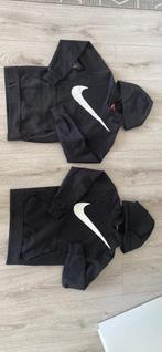 Twee jongens hoodie truien met capuchon maat 146/152, Ophalen, Zo goed als nieuw