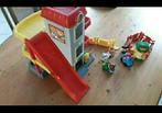 Mooie garage fisherprice met extra poppetjes dieren, Kinderen en Baby's, Ophalen of Verzenden, Zo goed als nieuw, Met geluid