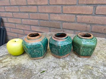 Antieke Chinese Shiwan Gemberpot - Set van 3 beschikbaar voor biedingen