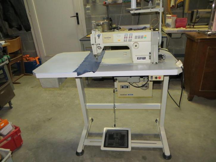 Snelstiknaaimachine all. automaat, Hobby en Vrije tijd, Naaimachines en Toebehoren, Gebruikt, Naaimachine, Brother, Industrieel