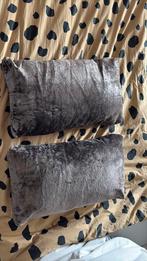 Velvet kussens, Huis en Inrichting, Woonaccessoires | Kussens, Ophalen of Verzenden, Zo goed als nieuw, Paars, Rechthoekig