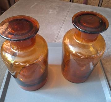 Vintage Apothekersflessen Bruin Glas - Set van 2 beschikbaar voor biedingen