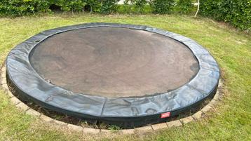 Berg ingroud trampoline 430 cm beschikbaar voor biedingen