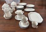 Wit blauw servies Winterling marktleuthen bavaria, Antiek en Kunst, Antiek | Servies compleet, Ophalen