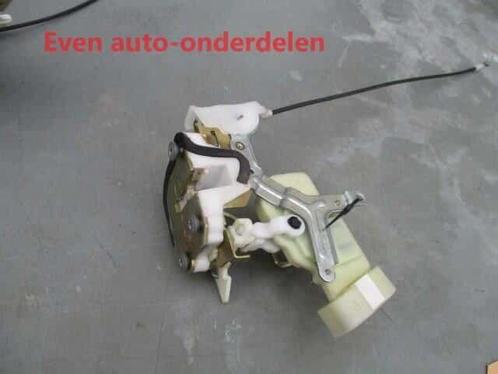 links voor elektronisch portierslot yaris, Auto-onderdelen, Carrosserie en Plaatwerk, Deur, Toyota, Gebruikt, Ophalen of Verzenden