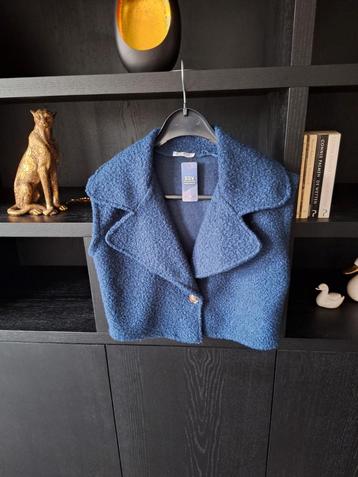 Nieuw boucle gilet universele maat 38 40 42  beschikbaar voor biedingen