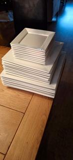 Borden + gebaksborden, Huis en Inrichting, Keuken | Servies, Ophalen, Zo goed als nieuw, Bord(en), Overige stijlen