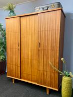 Vintage kledingkast jaren 50/60 retro Midcentury kast teak, Ophalen