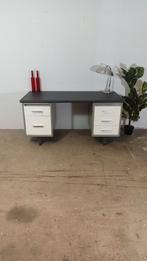 Vintage Gispen Bureau metalen stalen retro wit antraciet, Huis en Inrichting, Bureaus, Ophalen of Verzenden, Zo goed als nieuw