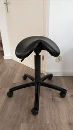 Zadel kruk van het merk Score, Ophalen, In hoogte verstelbaar, Zo goed als nieuw, IJzer