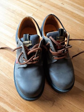 Werkschoenen maat 43 beschikbaar voor biedingen