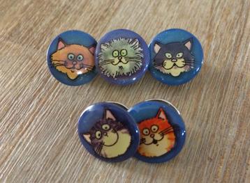 Speldjes, pin, katten, poezen, getekend, restpartij beschikbaar voor biedingen