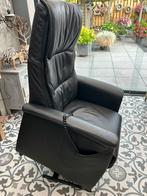 Mooie goed werkende STA OP stoel, Huis en Inrichting, Stoelen, Ophalen, Zwart, Eén