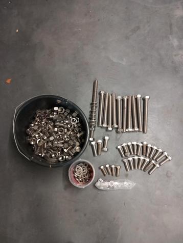 Partij RVS Bouten, Moeren en Ringetjes - Diverse Maten beschikbaar voor biedingen