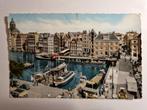 Amsterdam Damrak rond 1960, Verzamelen, Ansichtkaarten | Nederland, Ophalen of Verzenden, 1940 tot 1960, Noord-Holland