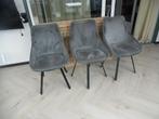 3 velours grijze eetkamerstoelen By Boo Beau, Huis en Inrichting, Stoelen, Ophalen, Metaal, Drie, Zo goed als nieuw