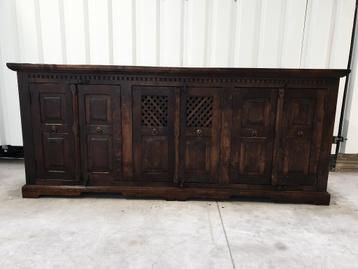 Prachtig koloniaal dressoir. Zeer goede staat. Levering. beschikbaar voor biedingen