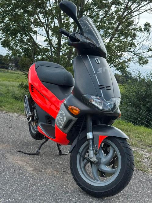 Gilera runner SP 50 DD, Fietsen en Brommers, Scooters | Piaggio, Zo goed als nieuw, Overige modellen, Tweetakt, Ophalen