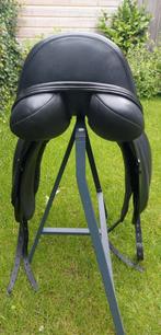 T8 Dressuurzadel Thorowgood 18 inch, Dieren en Toebehoren, Paarden en Pony's | Zadels, Ophalen of Verzenden, Gebruikt, Dressuur