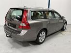 Volvo V70 3.2 Momentum AUTOMAAT / XENON, 238 pk, Gebruikt, 1622 kg, Traction-control