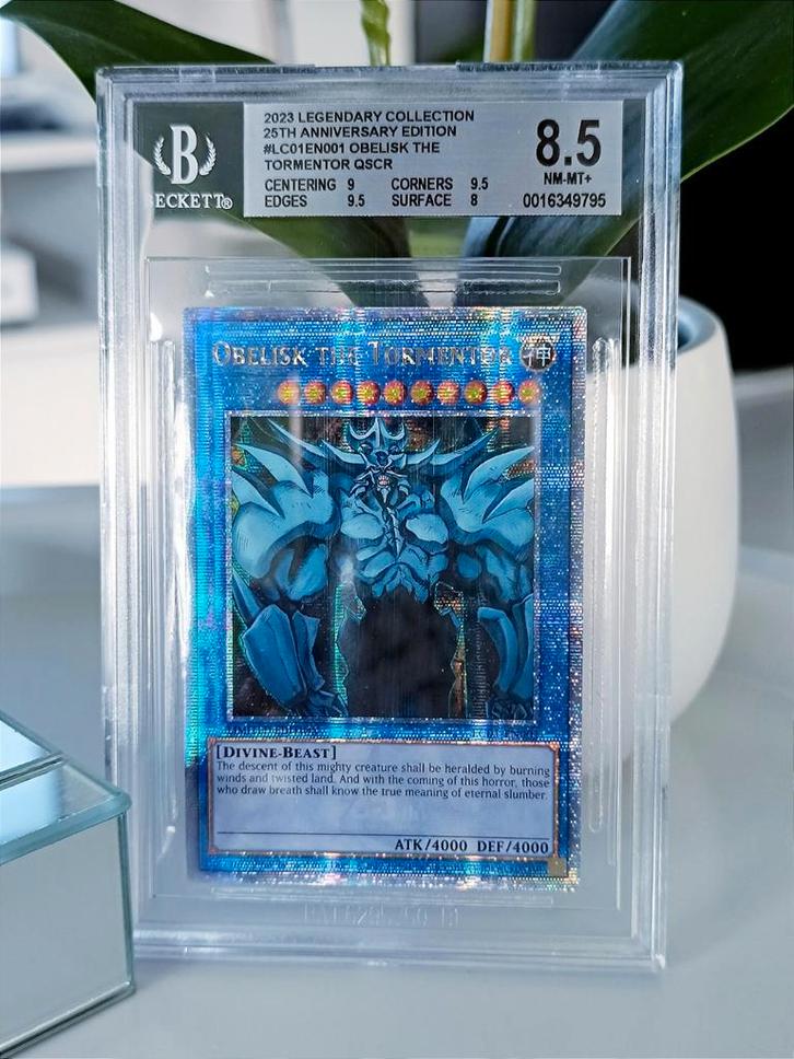 Obelisk The Tormentor Beckett 8.5 Near Mint - Mint, Hobby en Vrije tijd, Verzamelkaartspellen | Yu-gi-Oh!, Nieuw, Losse kaart