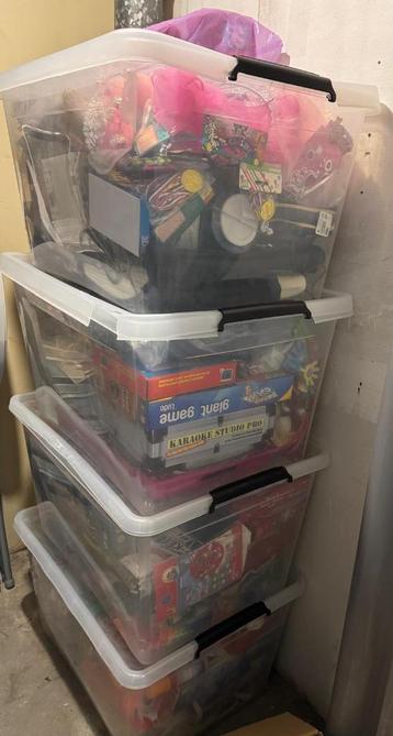 Spoed Verkoop: Elektrische Apparaten/Speelgoed/ DVD's  etc. beschikbaar voor biedingen