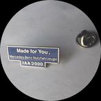 MERCEDES BENZ pin NUTZFAHRZEUGE IAA 2000, Verzamelen, Speldjes, Pins en Buttons, Ophalen of Verzenden, Zo goed als nieuw, Transport
