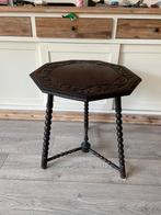 Sierlijke eiken bijzettafel., Rond, 55 tot 75 cm, Zo goed als nieuw, Hout