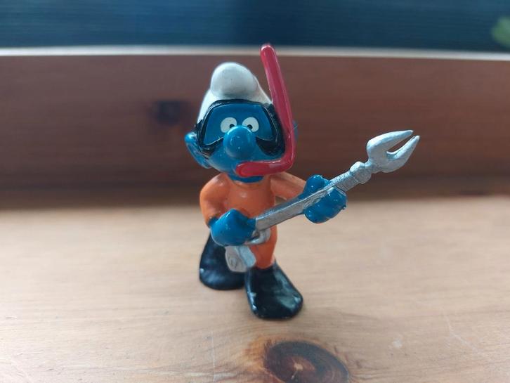 Duiker smurf in oranje pak 20120 De Smurfen, Verzamelen, Smurfen, Ophalen of Verzenden