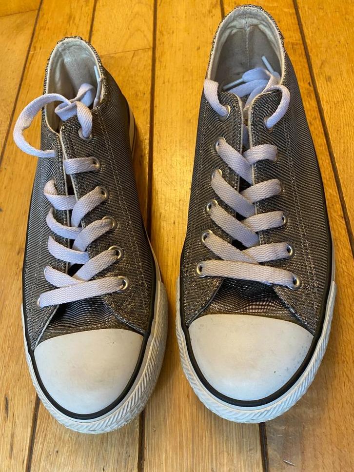 Dames sneakers van Blue Box, gouden metallic kleur, maat 39, Kleding | Dames, Schoenen, Gedragen, Sneakers of Gympen, Beige, Ophalen of Verzenden
