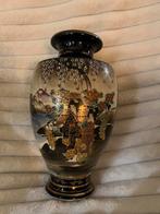 Japanse Satsuma vaas met geisha's, Antiek en Kunst, Antiek | Vazen, Ophalen