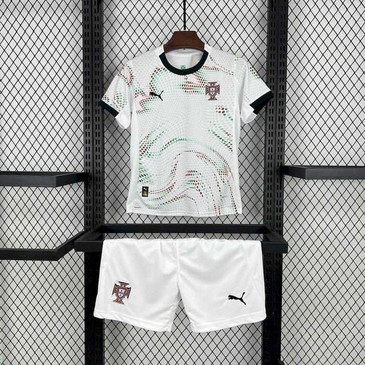 Nieuw Portugal Voetbalset Kinderen – Shirt + Broekje – Puma, Sport en Fitness, Voetbal, Nieuw, Shirt, Verzenden