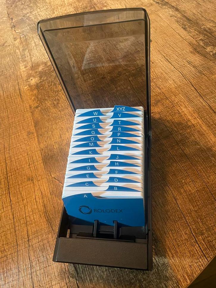 Rolodex - Klassieke Kaartenbak, Diversen, Bureau-accessoires, Gebruikt, Ophalen of Verzenden