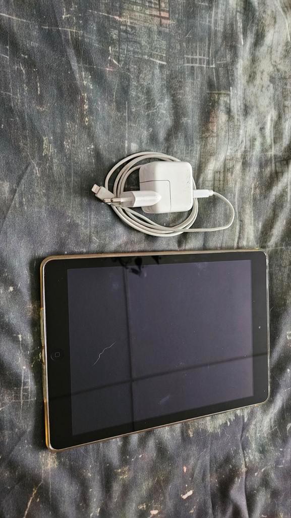 Ipad air, Computers en Software, Apple iPads, Zo goed als nieuw, Apple iPad Air, 10 inch, 16 GB, Ophalen of Verzenden