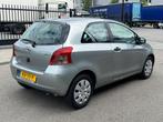 Toyota Yaris 1.3 VVTi Terra AIRCO, Auto's, Voorwielaandrijving, Stof, Gebruikt, 4 cilinders