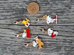 Snoopy 5 stuks aan slotje, 1 bedel, Ophalen of Verzenden, Nieuw, Overige merken