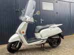 Kymco Like in absolute nieuwstaat !, Ophalen, 49 cc, Zo goed als nieuw, Like