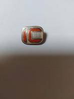 Zilver  speldje, geemaileerd, oranje en goudkleurig,met lett, Ophalen of Verzenden, Zo goed als nieuw, Goud, Zilver