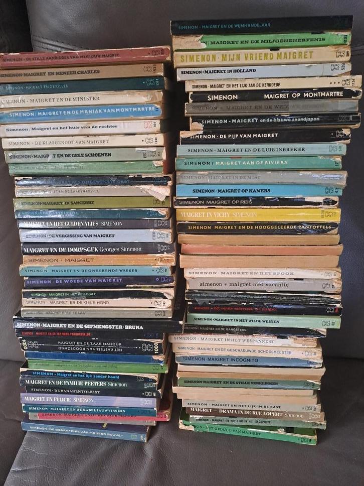 70 Boeken serie van schrijver Georges Simenon Serie Maigret, Boeken, Detectives, Gelezen, Ophalen of Verzenden