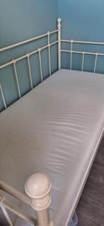MOET WEG 1p. bed met lattenbodem (gedemonteerd), Huis en Inrichting, Slaapkamer | Bedden, Ophalen, Gebruikt, 90 cm, Eenpersoons