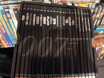 James bond dvd.s 007 box 21 dvd.s nieuwstaat  beschikbaar voor biedingen