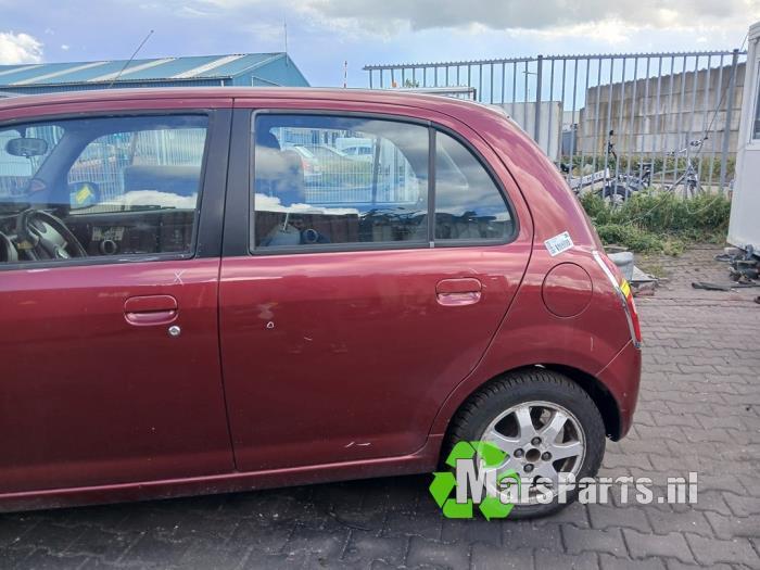 Portier 4Deurs links-achter van een Daihatsu Trevis, Auto-onderdelen, Carrosserie en Plaatwerk, Deur, Daihatsu, Gebruikt, 3 maanden garantie
