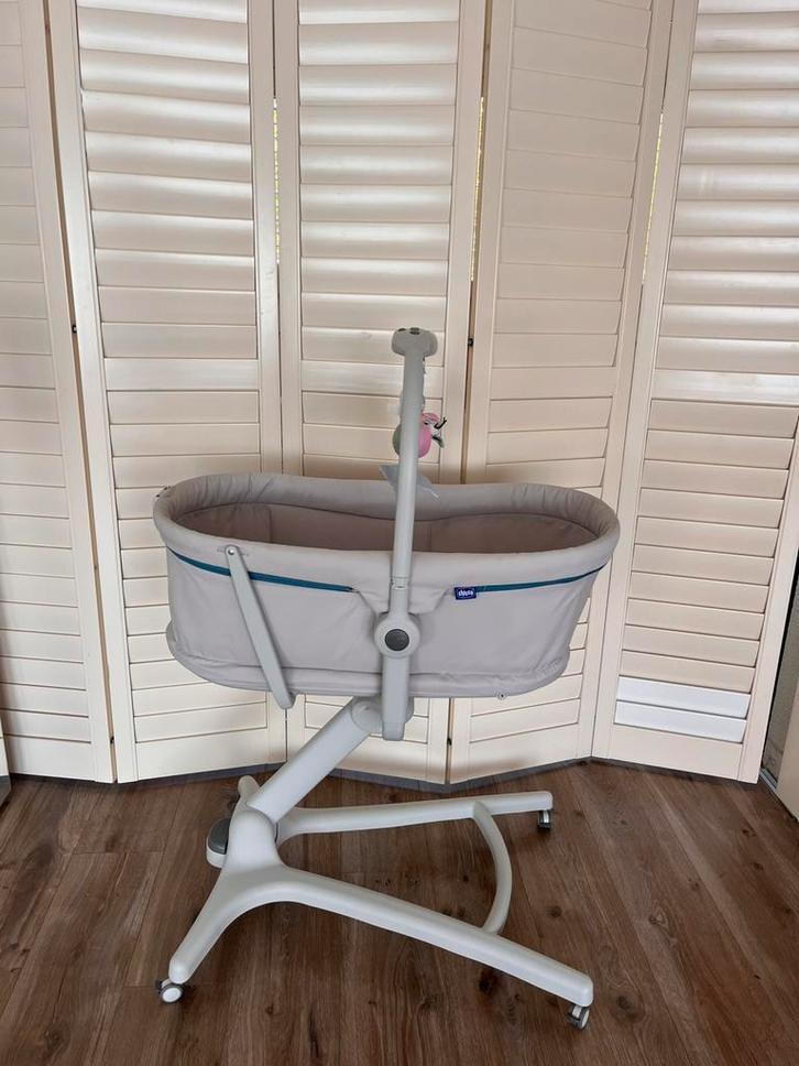 Chicco baby cot and seat convertible, Kinderen en Baby's, Babywiegjes en Ledikanten, Gebruikt, Wieg, Ophalen
