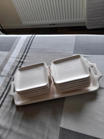 Flora Keramiek Cakeschaal  Gebakstel Petitfour + 12 Bordjes beschikbaar voor biedingen