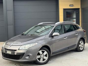 Renault Mégane Estate 1.6 Dynamique - Navi - Keyless - Crui beschikbaar voor biedingen