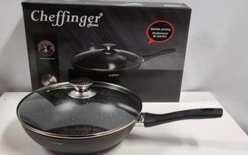 Wokpan met deksel doorsnee 28 cm beschikbaar voor biedingen